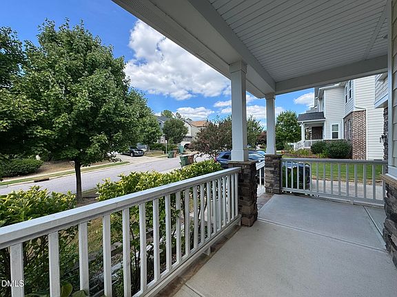 5th image of 1065 Bender Ridge Dr