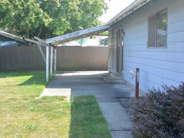 1105 N Parkway Ave — Photo 22