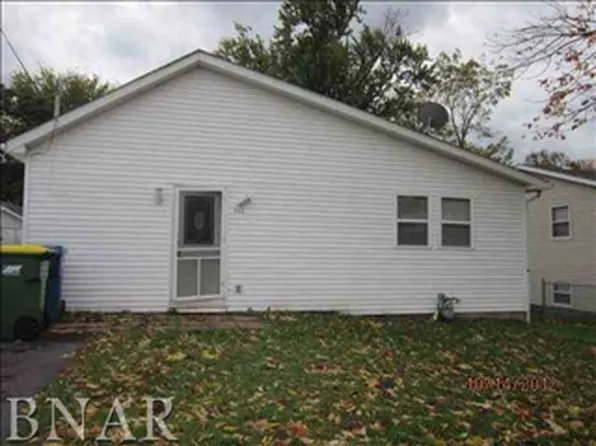 303 E Pease St, Heyworth, IL 61745