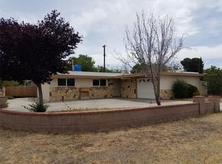 330 E Lingard St, Lancaster, CA 93535