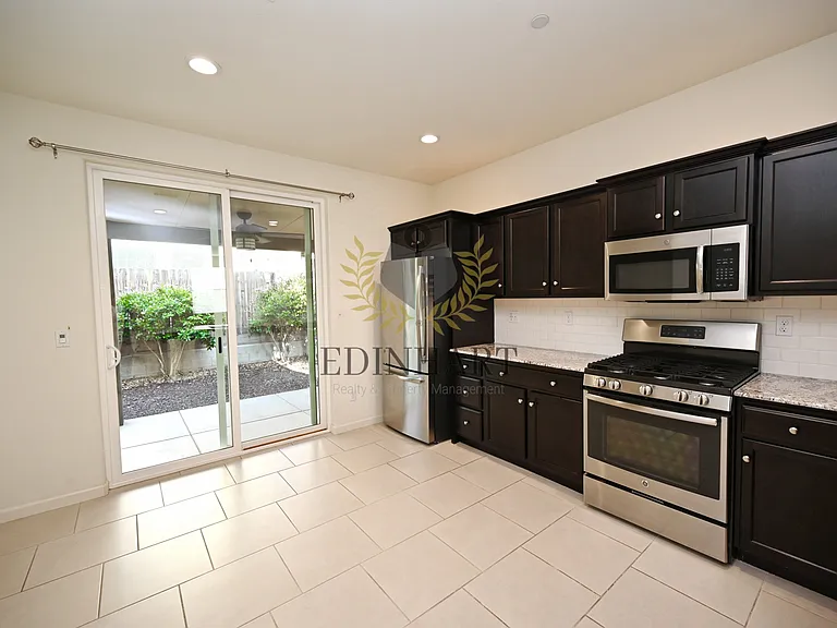 3715 Artistry Way — Photo 8