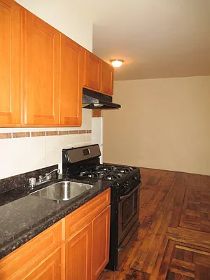 Rented by Bohemia Realty Group | media 10
