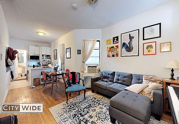 2nd image of 340 E 62nd St APT 21