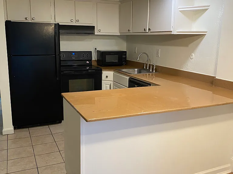 The North Main Apartments — Photo 24