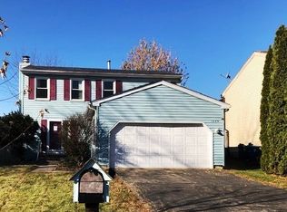 1685 Cumberland Rd, Aurora, IL 60504