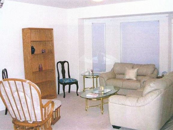 1st fl lookig front