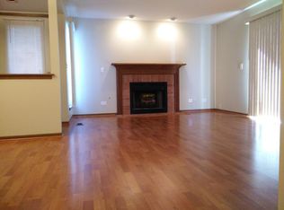 2051 Windemere Cir, Schaumburg, IL 60194