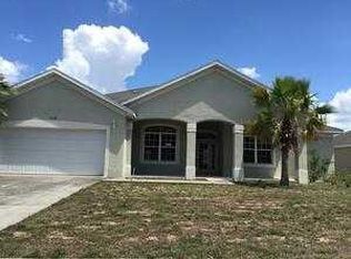 9729 Spring Lake Dr, Clermont, FL 34711
