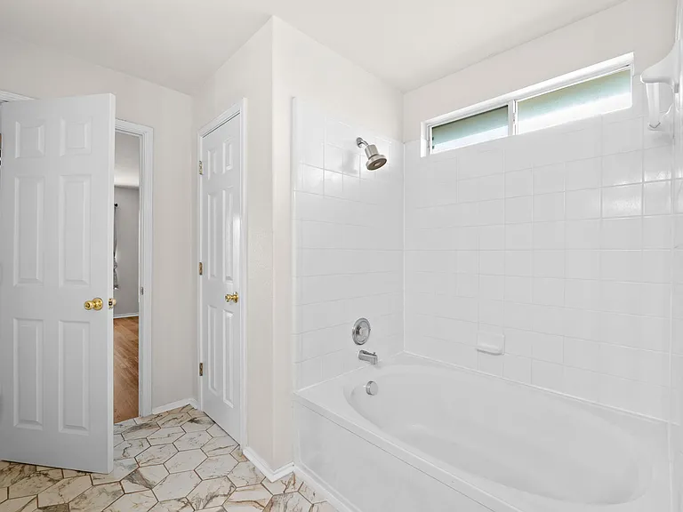 9602 Palomino Path — Photo 14