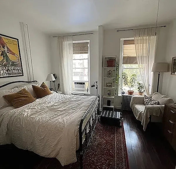 158 5th Ave #4R — Photo 4