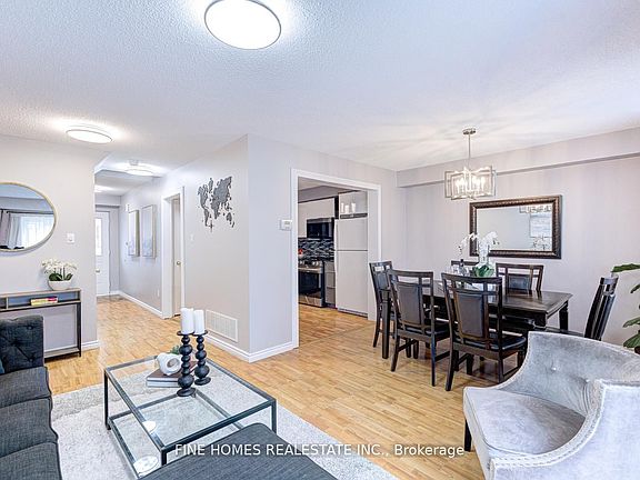 5th image of 302 Maciver Blvd