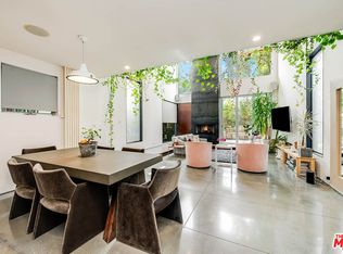 417 Venice Way, Venice, CA 90291