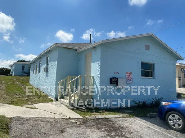 1125 W 28th St, Riviera Beach, FL 33404