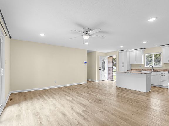 2nd image of 2273 Jeffrey Dr