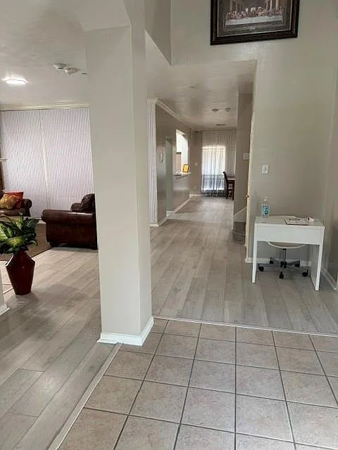 4 bed, 3.5 bath, 3552 sqft, $8,000 — Photo 3
