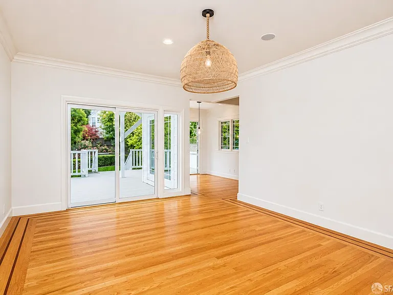 2825 Filbert St — Photo 26
