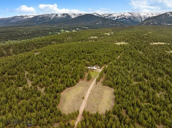 125 Golden Bear Ln, Judith Gap, MT 59453
