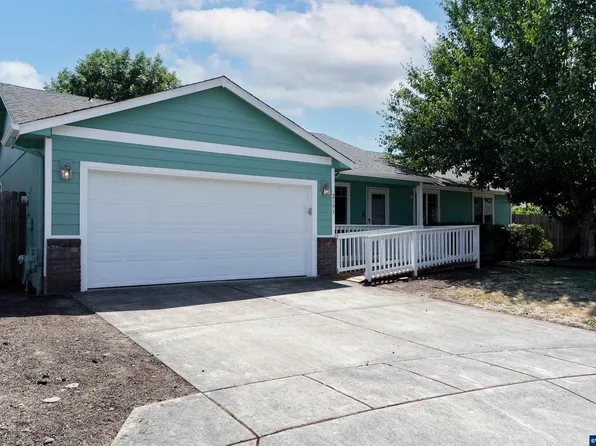 2195 Janna Ct, Lebanon, OR 97355