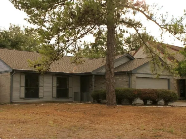 7911 Goldengrove Dr, Spring, TX 77379