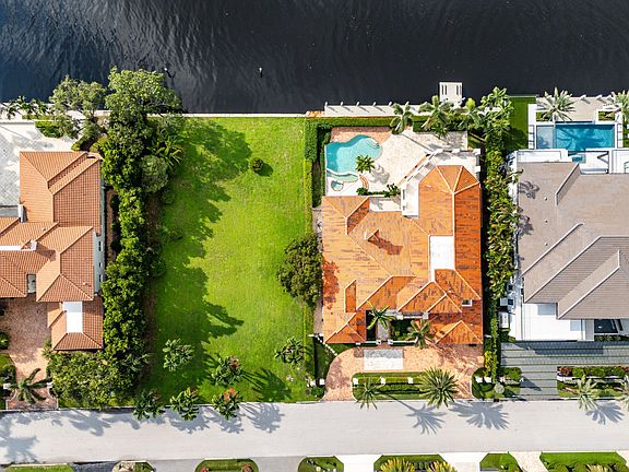 3rd image of 248-260 W Alexander Palm Road