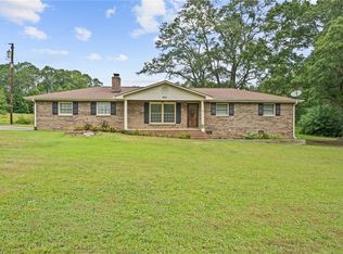 960 Sauer Farm Rd, Honea Path, SC 29654