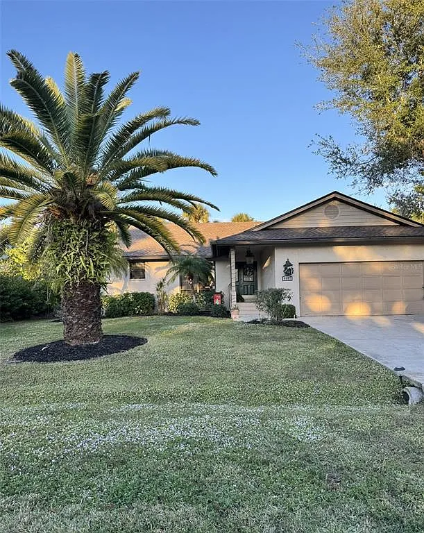 3 bed, 2.0 bath, 1614 sqft, $2,995 — Photo 2