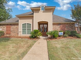 521 Brompton Ln, Bossier City, LA 71111