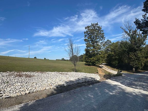 4th image of 6704 Bear Creek Rd