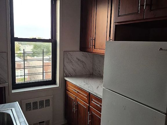 5th image of 580 84th St APT 5J