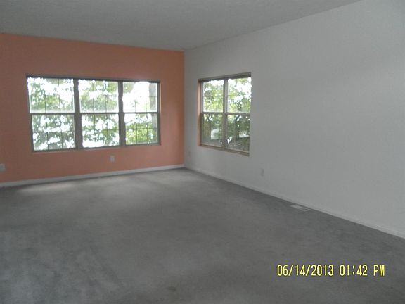 3rd image of 2931 Tropical Dr