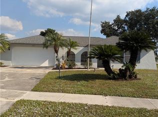 997 Charlemagne Blvd, Naples, FL 34112