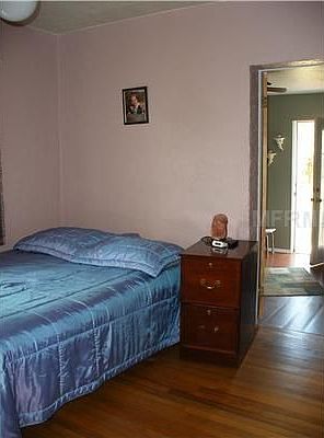 UNDERHILL BEDROOM#1