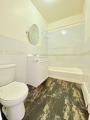 5th image of 286 Clarkson Ave #A