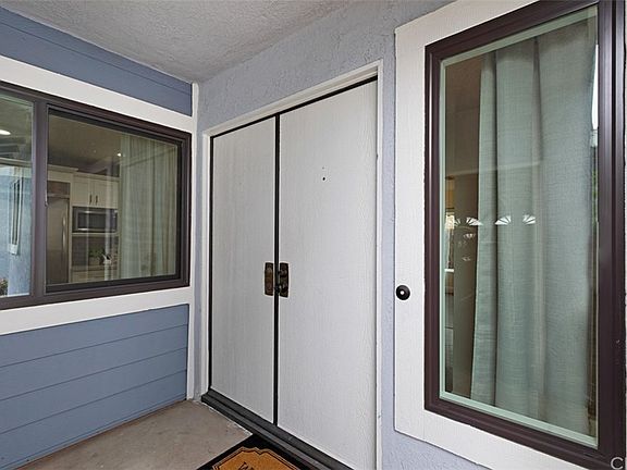 4th image of 939 W 19th St Unit A3