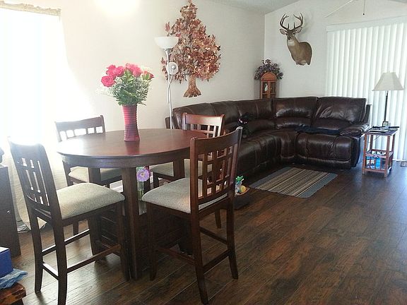 2nd image of 106 Edgewater Dr
