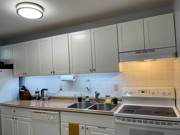 4th image of 2952 Ligon St APT D