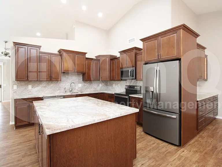 9634 E Rocky Lake Dr — Photo 7