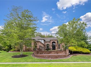 6238 Cobblestone Dr, Erie, PA 16509