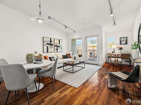 4th image of 532 30th St APT 24