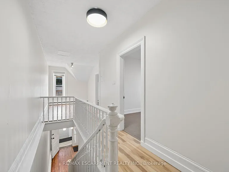 38B Concession St — Photo 6