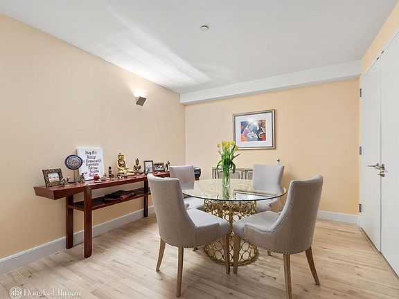 3rd image of 420 W 25th St APT 4K
