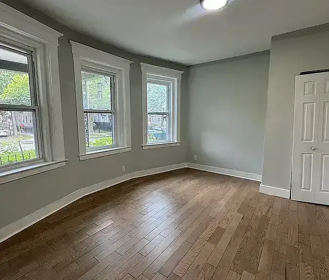 648 Ferry St #2 — Photo 4