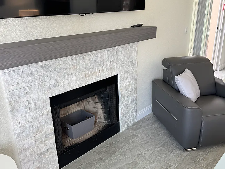 1143 E Frye Rd — Photo 37