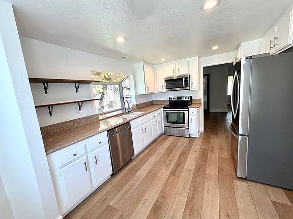 2nd image of 1345 Sunrise Cir N