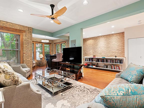 4th image of 1256 W Hood Ave #1
