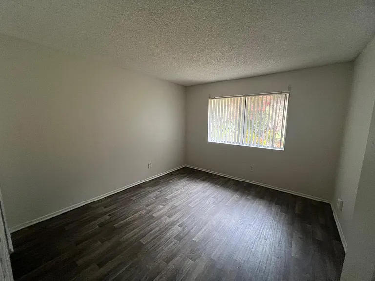 Unit Photo