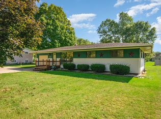 17069 Moorepark Rd, Three Rivers, MI 49093