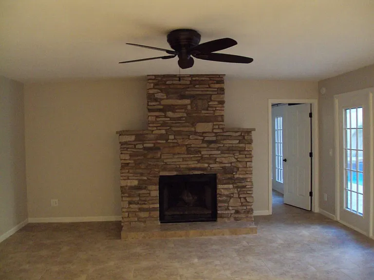 11280 E Sunnyside Dr — Photo 4