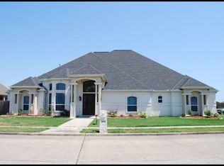 8100 Oakmont Dr, Port Arthur, TX 77642