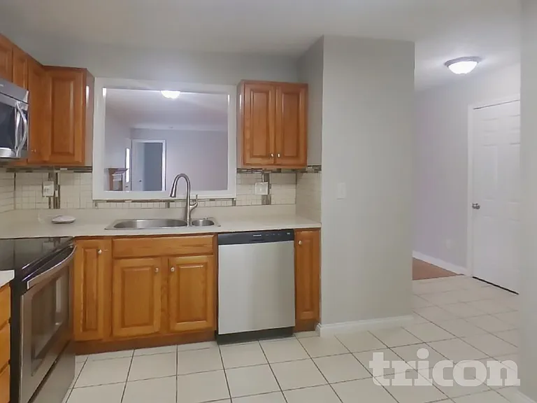 19564 Jena Dr — Photo 5